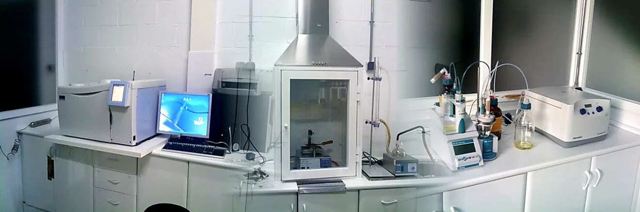 Laboratorio de GRPS Miranda con sus equipos de análisis